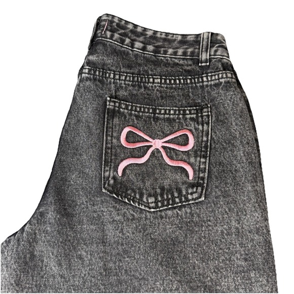 New Disclosure Gray Denim Size 13/31 Baggy Jeans Pocket Pink Bows Junior Preppy - Picture 2 of 12
